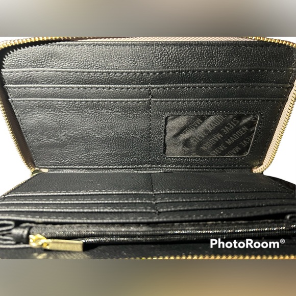 Steve Madden Light Lilac Wallet NWT - Picture 4 of 6